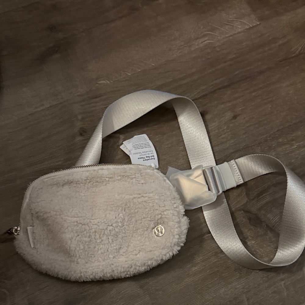 lululemon athletica Off-White Fleece Crossbody Bag